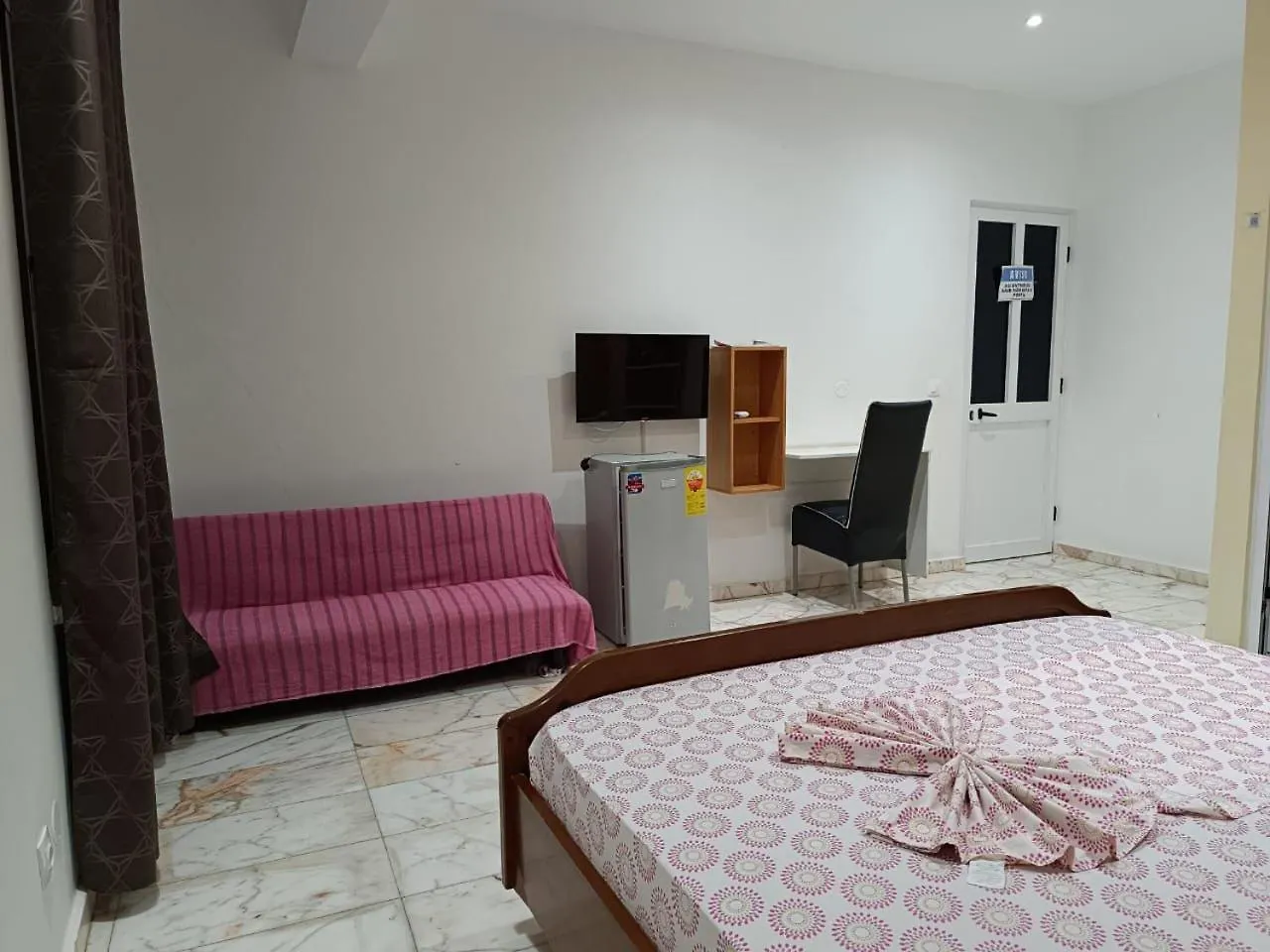 Aparthotel Santo Amaro 타라팔